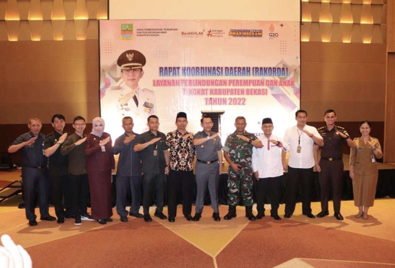 Keterangan foto : Pj Bupati Bekasi mengatakan, UPTD PPA dalam setiap kesempatan terus memberikan sosialisasi pemahaman dan pengetahuan, agar masyarakat bisa mencegah dan berani melapor apabila terdapat kejadian kekerasan di rumahnya atau dilingkungan sekitar.