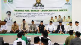 Pj Bupati Bekasi Dani Ramdan, membuka secara resmi acara Bahtsul Masail yang digelar Baznas Kabupaten Bekasi bersama LBM PCNU Kabupaten Bekasi di Aula Kantor Baznas Kabupaten Bekasi, Sukamahi, Cikarang Pusat, Selasa.
