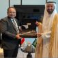 Menteri Agama RI Yaqut Cholil Qoumas saat menandatangani kesepakatn kuota haji Indonesia untuk tahun 2023 di Jeddah, Arab Saudi, Minggu (8/1/2023). (Sumber: Kementerian Agama RI)