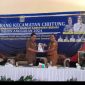 Kepala Badan Perencanaan Pembangunan Daerah, H. Entah Ismanto bersama Camat Cibitung Encun Sunarto saat acara Musrenbang Tingkat Kecamatan Cibitung, Sabtu 20 Februari 2023.