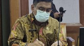Plt Kepala Dinas Kesehatan Kabupaten Bekasi, dr. Alamsyah