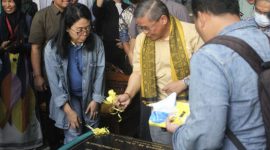 Wakil Menteri Lingkungan Hidup dan Kehutanan (LHK), Dr Alue Dohong meresmikan Ekoriparian Mega Regency di Desa Sukaragam Kecamatan Serang Baru.