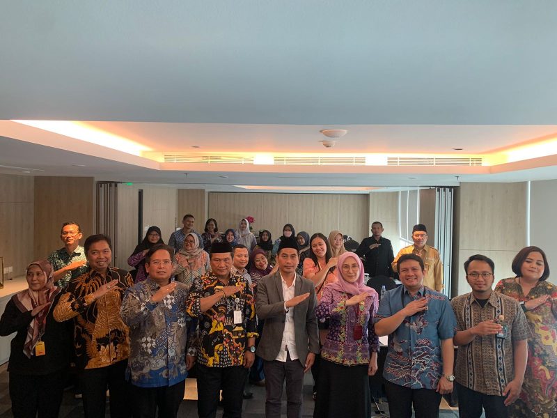 Asisten Pemerintahan dan Kesra (Asda 1) Setda Kabupaten Bekasi, Sri Enny Mainiarti menggelar rapat koordinasi hukum dengan sejumlah stakeholder pada, Kamis (16/06/2023).
