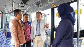 Pj Bupati Bekasi Dani Ramdandalam peluncuran program Bus Rapid Transit (BRT) sebagai angkutan penunjang atau feeder untuk Light Rail Transit (LRT). 