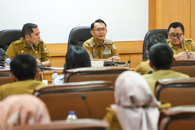 PAJAK : Pemkab Bekasi melalui Badan Pendapatan Daerah (Bapenda) terus berupaya mengoptimalkan pengelolaan pendapatan asli daerah (PAD) melalui pajak dan retribusi daerah.
