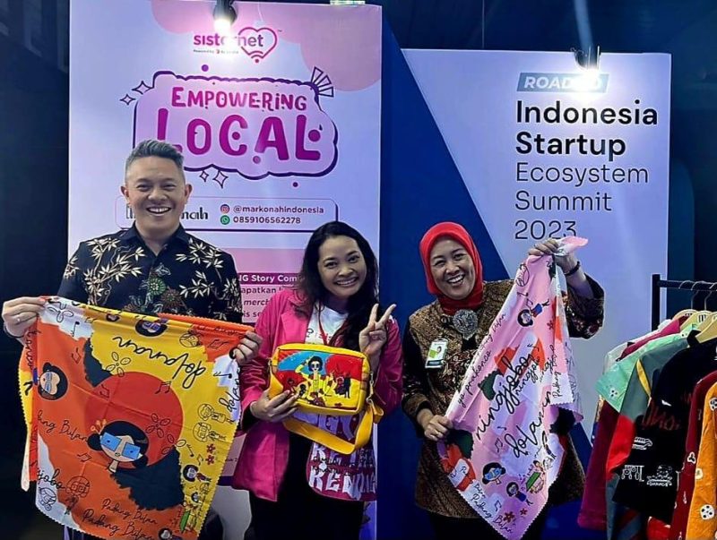 Head of Sustainability and Internal Communication XL Axiata, Yudha Perdana, CEO Indonesia In Your Hand, Amiranto Adi Wibowo, Asdep Kewirausahawan Kemenkop UKM RI, Christina Agustin, Public Affairs Lead Dana Indonesia, Reancy Triashari, Head of Digital Vertical Ecocystem Education Telkom Indonesia, Sri Safitri, dan PMO Transformasi Digital KUMKM- Kementerian Koperasi dan UKM RI, Adrian Zakhary pada loka karya “Percepatan Transformasi Digital Koperasi dan UMKM - Road to Indonesia Start up Ecosystem Summit (ISES) 2023”, di Solo, pekan lalu.