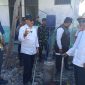 Pj Bupati Bekasi Dani Ramdan bersama Ketua Baznas Kabupaten Bekasi, Samsul Bahri, meresmikan bantuan sumur satelit dari Baznas Kabupaten Bekasi yang berlokasi di Kp. Singkil Sasak Desa Samudera Jaya Kecamatan Tarumajaya, pada Kamis (28/09/2023).