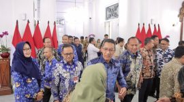 Foto Istimewa: Pj. Wali Kota Bekasi Gani Muhamad menghadiri High Level Meeting (HLM) bersama Tim Pengendalian Inflasi Daerah (TPID) dari Provinsi DKI Jakarta.