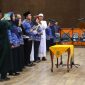  Pj Bupati Bekasi Dani Ramdan melantik dan mengambil sumpah janji jabatan 138 pejabat fungsional di lingkungan Pemkab Bekasi, di Aula KH Noer Alie, Kantor Bupati Bekasi.