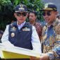Pj Bupati Bekasi, Dani Ramdan bersama Kepala D isperkimtan, Nur Chaidir.