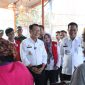 Pj Bupati Bekasi Dani Ramdan memonitoring langsung jalannya Rapat Pleno Terbuka Rekapitulasi Perolehan Suara Pemilu 2024 di beberapa wilayah Kabupaten Bekasi.