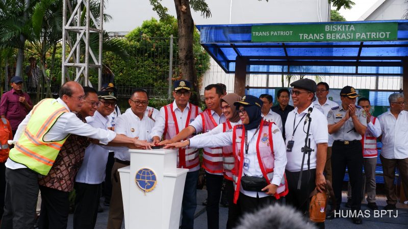 Peresmian: BISKITA Trans Bekasi Patriot diresmikan langsung oleh Menteri Perhubungan RI Budi Karya Sumadi bersama Pj. Wali Kota Bekasi Gani Muhamad.