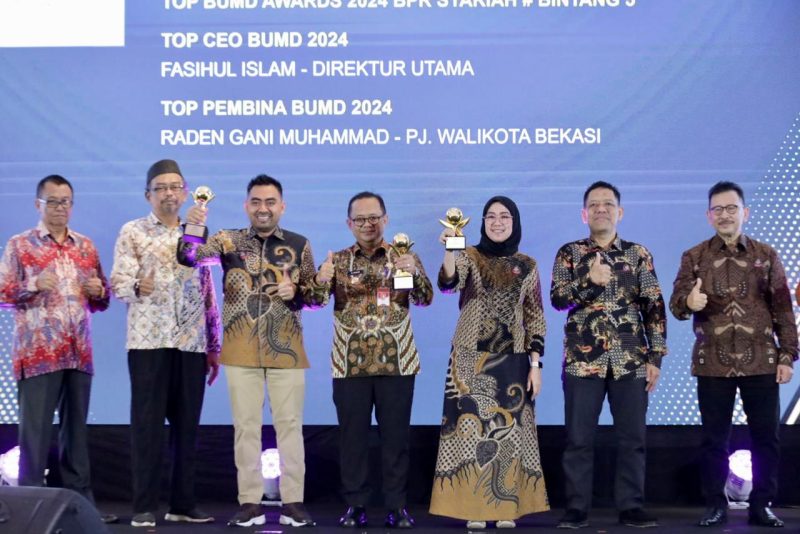 Top BUMD Awards 2024 sebagai ajang penghargaan bagi unsur Badan Usaha Milik Daerah (BUMD) di Kota/Kabupaten se- Indonesia pada Rabu (20/03) yang diprakarsai oleh TopBusiness.id.