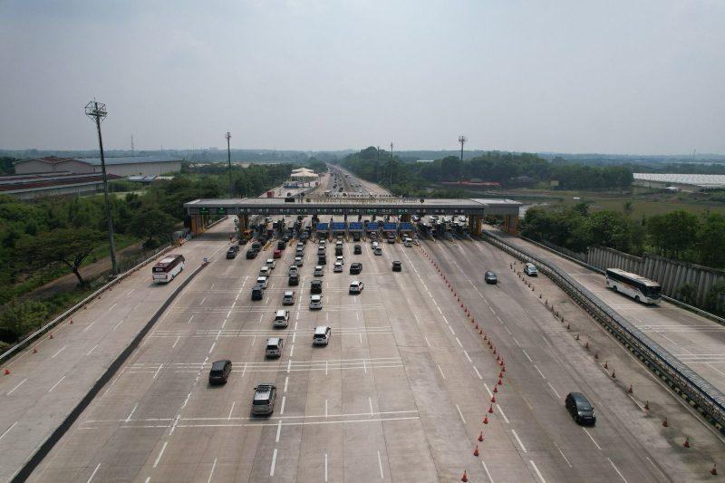 Transjawa Tol catat sebanyak 60.370 kendaraan meninggalkan Jakarta.