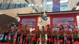 Bupati Bekasi Dani Ramdan menghadiri peresmian AEON Mall Deltamas, Jumat, 22 Maret 2024.