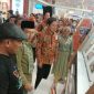 UMKM : PJ Bupati Bekasi Dani Ramdan mengunjungi gerak pelaku UMKM Kabupaten Bekasi dan bincang santai bersama Ketua Forum UMKM Kabupaten Bekasi, Mustafa