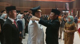 Rotasi : PJ Bupati Dani Ramdani resmi melantik Eselon III dan IV di gedung Aula K.H Noer Ali, pada Senin 25 Maret 2024.