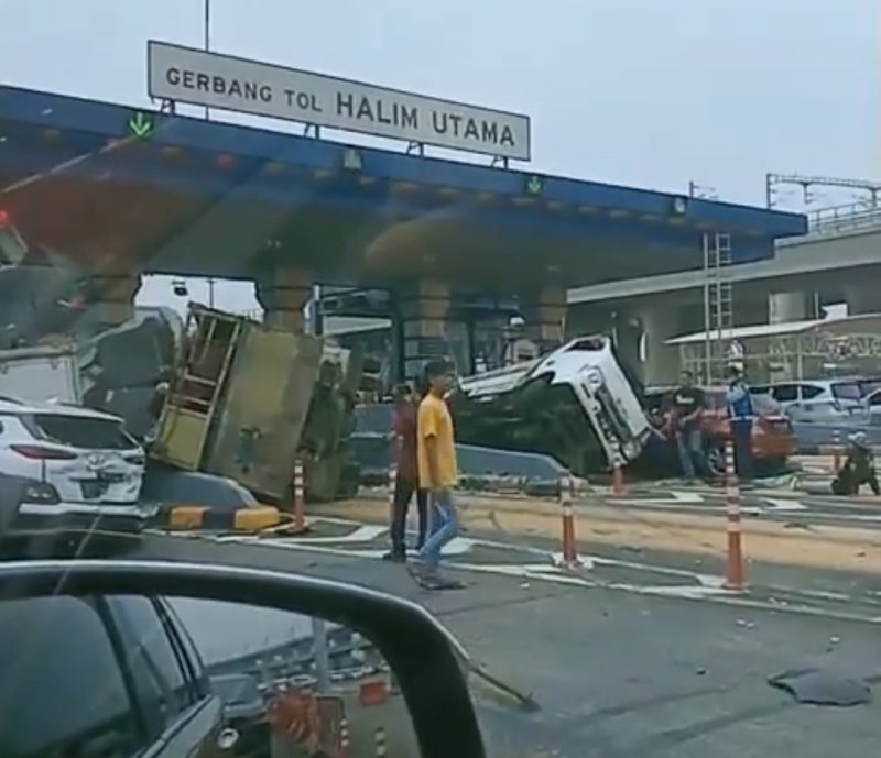 Lakalantas: GT Halim, pada Rabu 27 Maret 2024 / foto kutipan video 