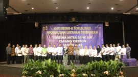 Pj Wali Kota Cirebon Drs H Agus Mulyadi MSi menghadiri acara customer gathering dan buka puasa bersama Bank BJB Cabang Cirebon di Hotel Prima, Rabu (20/3/2024).