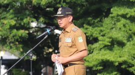 Pj Bupati Bekasi, Dani Ramdan melantik 1.714 Pegawai Pemerintah dengan Perjanjian Kerja (PPPK) di lingkungan Pemerintah Kabupaten Bekasi, yang berlangsung di Plaza Pemda, Cikarang Pusat, pada Senin (04/03/2024