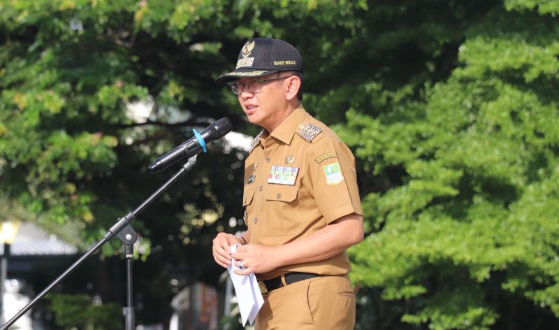 Pj Bupati Bekasi, Dani Ramdan melantik 1.714 Pegawai Pemerintah dengan Perjanjian Kerja (PPPK) di lingkungan Pemerintah Kabupaten Bekasi, yang berlangsung di Plaza Pemda, Cikarang Pusat, pada Senin (04/03/2024
