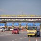 Gerbang Tol (GT) Cikampek Utama Jalan Tol Jakarta-Cikampek menuju GT Kalikangkung Jalan Tol Batang-Semarang pada arus mudik.