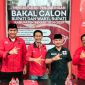 Anggota DPRD Kabupaten Bekasi Fraksi PDI Perjuangan, Ade Kuswara Kunang mendaftarkan diri untuk mencalonkan Bupati Bekasi periode 2024-2029, ke kantor DPC PDI Perjuangan.