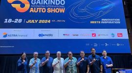 Press Confrence: GAIKINDO terus berusaha menaungi dan menjadi penghubung antara industri kendaraan bermotor Indonesia dengan Pemerintah, sehingga dapat berkontribusi maksimal untuk negara.