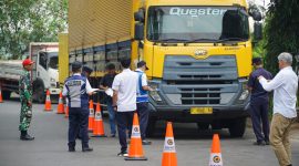 Jasamarga Metropolitan Tollroad (JMT) sebagai pengelola Jalan Tol Cipularang bersama pihak Kepolisian.