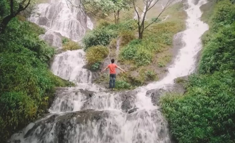 Curug Wangun, salah satu curug tertinggi di Subang, Jawa Barat. (Sumber: Instagram @iyonyogi24)