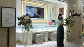 Outlet Bekasi : Head of Marcomm Goldmart, Yolana Limman, mengungkapkan bahwa memeriahkan Anniversary Goldmart yang ke 33, Goldmart memberikan program promosi yang menarik untuk memanjakan pelanggan, Rabu 5 Juni 2024 di Outlet Goldmart Metropolitan Mall Bekasi.