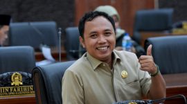 Anggota Komisi II DPRD Kabupaten Bekasi M. Himawan Abror saat hadir Rapat Paripurna./ Foto: rakyatjabarnews.com.