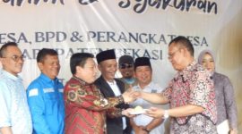 Ketua DPRD Kabupaten Bekasi BN. Holik Qodratullah mengungkapkan bahwa pemerintah pusat telah mengambil keputusan yang tepat dengan memperpanjang masa kerja Kepala Desa dan BPD