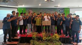 Perkumpulan Masyarakat Peduli Lingkungan (PMPL) RT-RW Kabupaten Bekasi secara resmi mendeklarasikan dukungan kepada Bakal Calon Bupati Bekasi Ade Kuswara Kunang.
