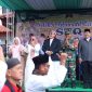 Camat Cibitung Encun Sunarto bersama jajaran Muspika dan pengurus LPTQ menyambut Pawai Taaruf peserta Seleksi Tilawatil Qur'an (STQ) tahun 2024 di halaman Kantor Kecamatan Cibitung, pada Sabtu (06/07/2024). 