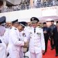 Penjabat Bupati Bekasi Dani Ramdan menyerahkan sebanyak 172 Surat Keputusan (SK) penyesuaian masa jabatan kepala desa, Berdasarkan Undang-undang nomor 3 tahun 2024 atas perubahan Undang-undang nomor 6 tahun 2014 tentang Desa. Bertempat di Gedung Swatantra Wibawa Mukti, Komplek Pemkab. Bekasi, Cikarang Pusat. Pada Jum'at, (12/07/2024).