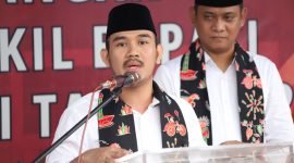 Pasang calon Bupati dan Wakil Bupati Bekas Ade Kuswara Kunang dan Asep Surya Atmaja.
