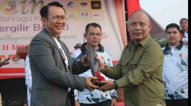 Pj Bupati Bekasi Dani Ramdan membuka secara resmi Pekan Olahraga Industri (POIN) Piala Bergilir Bupati, yang diselenggarakan KONI Kabupaten Bekasi.