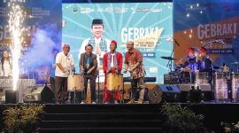 Pj Bupati Bekasi Dani Ramdan membuka event Gebyar Pariwisata dan Ekonomi Kreatif (Gebrak) yang diinisiasi oleh Dinas Pariwisata Kabupaten Bekasi, di District 1 Meikarta Kecamatan Cikarang Selatan, pada Jum'at (09/08/2024) malam.