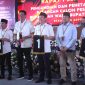 Komisi Pemilihan Umum Kabupaten Bekasi menggelar rapat pleno terbuka pengundian dan penetapan nomor urut pasangan calon Bupati dan Wakil Bupati Bekasi tahun 2024, di halaman kantor KPU, Jalan Raya Rengas Bandung, Karangsambung, Kedungwaringin pada Senin (23/09/2024). 