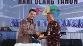 ekretaris Daerah Kabupaten Bekasi Jaoharul Alam menghadiri acara Tasyakuran HUT ke-43 Perusahaan Umum Daerah  (PERUMDA) Tirta Bhagasasi di kantor pusat Perumda Tirta Bhagasasi, Cikarang Pusat, Rabu (2/10/2024).