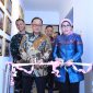 Pj. Wali Kota Bekasi, Gani Muhamad hadir dalam peresmian Command Center Dinas Kesehatan Kota Bekasi.