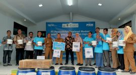 Permodalan Nasional Madani (PNM) Cabang Bekasi melalui Program Tanggung Jawab Sosial dan Lingkungan (PTJSL) berupa budidaya maggot dan pengolahan sampah di RW 06.