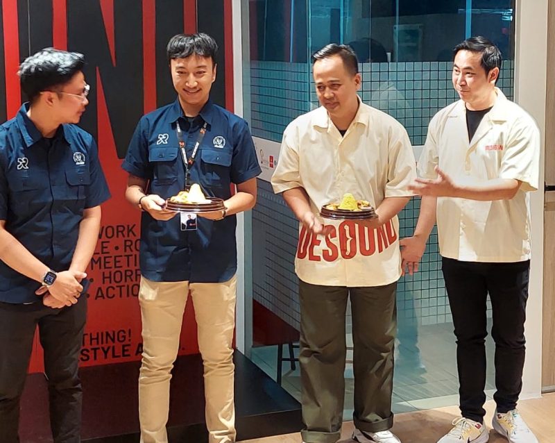 Kolaborasi antara Gramedia dan Desound telah melahirkan sebuah ruang kreatif baru di Gramedia Merdeka Bandung.