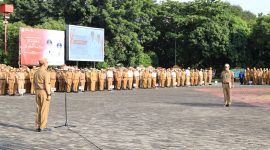Apel rutin yang terlaksana di Plaza Pemerintah Kota Bekasi menjadi apel perdana yang langsung dipimpin oleh Wakil Wali Kota Bekasi, Harris Bobihoe mewakili Wali Kota Bekasi.