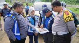 Polda Jawa Barat, Kombes Pol. Ruminio Ardano, melakukan kunjungan kerja ke Jalan Tol Jakarta-Cikampek (Japek) II Selatan pada Kamis 20 Februari 2025.