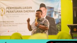 Anggota DPRD Jawa Barat dari Fraksi Partai Kebangkitan Bangsa (PKB) Muhammad Rochadi dalam mensosialisasikan Perda Desa Wisata di Desa Mangunjaya, Kecamatan Tambun Selatan, Kabupaten Bekasi, pada Senin (18/02/2025). (foto doc. Muhamad Rochadi).