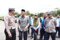 Menteri Pekerjaan Umum Dody Hanggodo, dalam kunjungannya ke lokasi kecelakaan hari ini, menyoroti bahwa ODOL tidak hanya mengancam keselamatan, tetapi juga membebani ekonomi nasional melalui kerusakan infrastruktur yang masif.