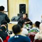 Bersama Insan Pers : Bey menyebut peran pers dirasa penting dalam memberikan edukasi kepada masyarakat termasuk membangun pola pikir yang lebih kritis dan berintegritas.