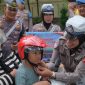 Dalam kegiatan tersebut, Kapolres Subang AKBP Ariek Indra Sentanu bersama jajaran memberikan edukasi langsung kepada pengendara yang belum mematuhi aturan keselamatan, terutama penggunaan helm standar. Helm gratis diberikan sebagai bentuk apresiasi sekaligus ajakan untuk lebih disiplin dalam berlalu lintas.